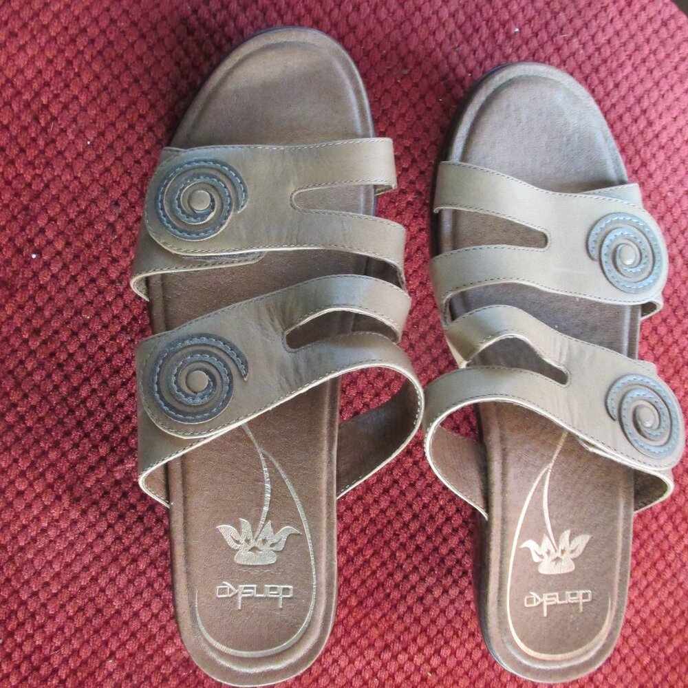 Dansko Dixie Wedge Platform Sandals Hook & Eye Adjustable